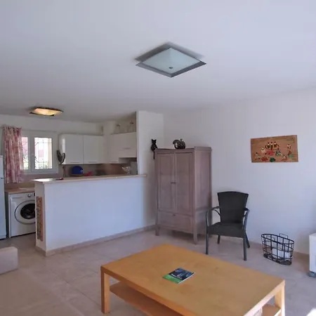 Maxime Park Apartment *